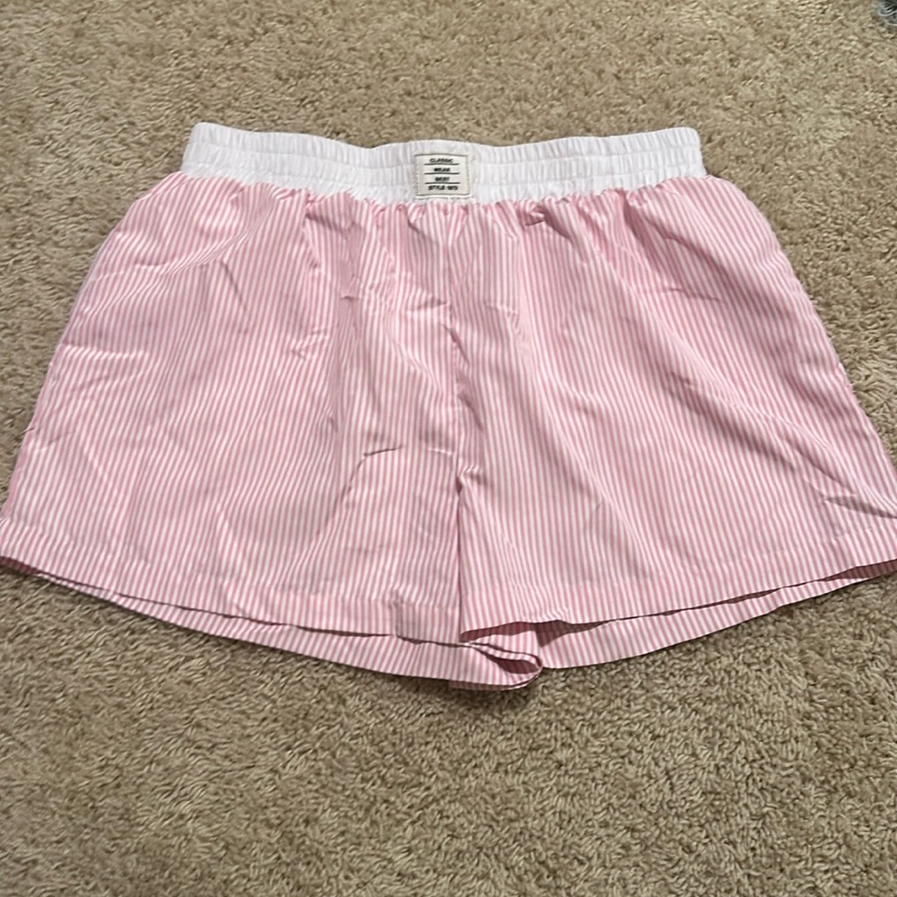 pink striped shorts